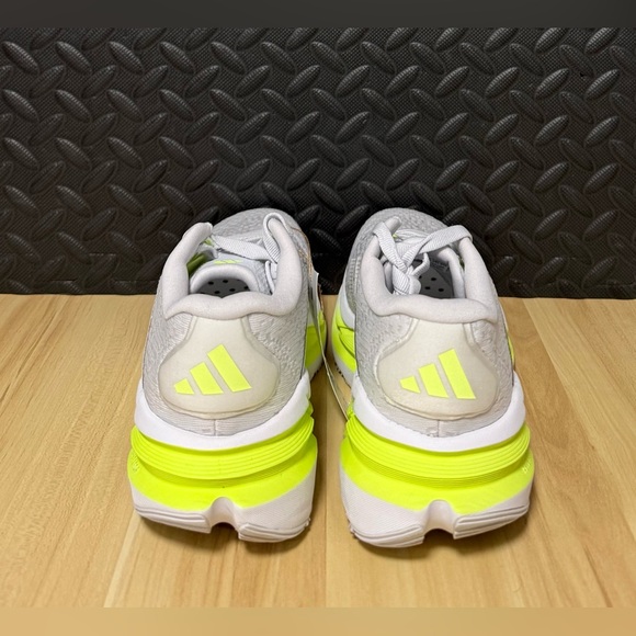 adidas Adistar 4  Dash Grey Hi Res Yellow Running Shoes JR0291 Womens Size 7.5 - Picture 4 of 5